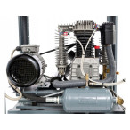 Cichy kompresor dwutłokowy APZ 1300 11 bar 10 KM/7.5 kW 400V 747 l/min 3 l Cichy kompresor dwutłokowy APZ 1300 11 bar 10 KM/7.5 kW 400V 747 l/min 3 l