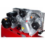 Kompresor tłokowy olejowy Kupczyk KKT 500/200 200l 350l/min 8bar 3kW 230V Kompresor tłokowy olejowy Kupczyk KKT 500/200 200l 350l/min 8bar 3kW 230V