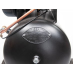 Kompresor olejowy dwutłokowy z przekładnią 150l 10bar 2,2kW 390 l/min NuAir Kompresor olejowy dwutłokowy z przekładnią 150l 10bar 2,2kW 390 l/min NuAir